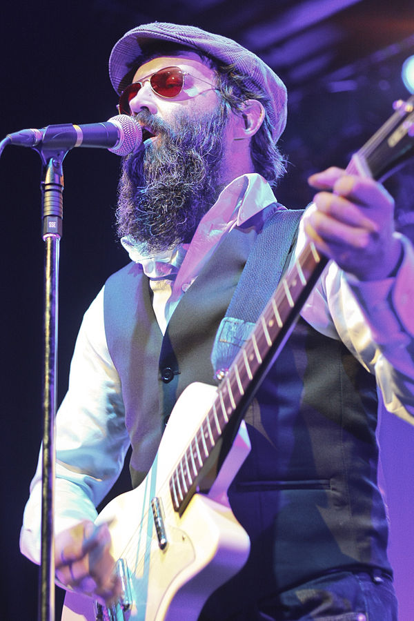 Everett with Eels in 2011