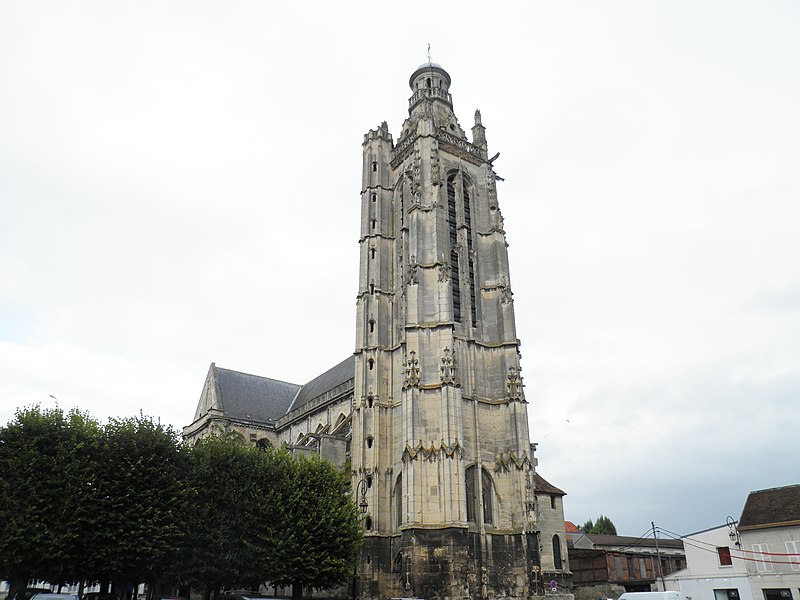 File:Eglise St. Jacques - panoramio.jpg