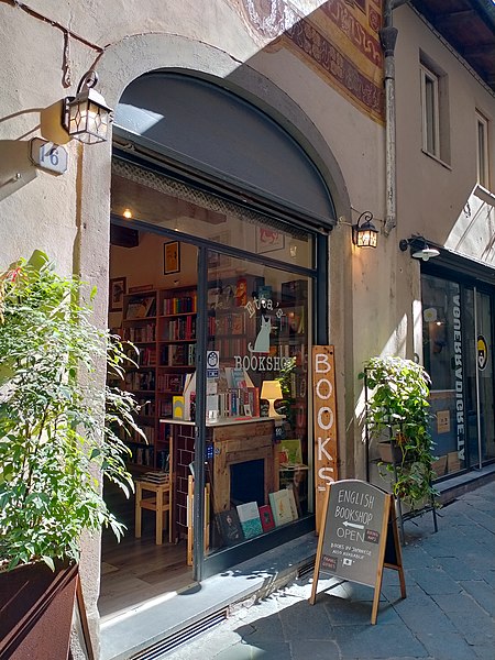 File:English bookshop in Lucca, Italy.jpg