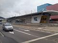 Estação Taquara vista da Est. Bandeirantes (sentido Vargem Grande). Entrada em frente as Ruas Nacional e Dr. Fonseca Teles