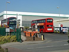 Entrada al garaje de autobuses de Beddington - geograph.org.uk - 2872991.jpg