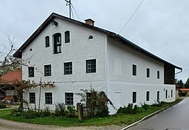 Dorfen Esterndorf: Lage, Geschichte, Filialkirche St. Leonhard