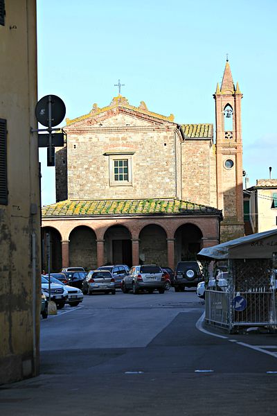 File:Esterno Chiesa della Madonna del Carmine (1).JPG