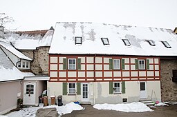 Feuchtwangen, Hinterer Spitzenberg 13, Stadtmauer, Feldseite-001