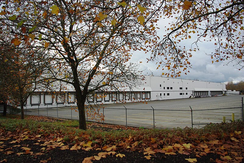 File:Former Nike warehouse - 27255 SW 95th Ave, Wilsonville, Oregon 97070.JPG