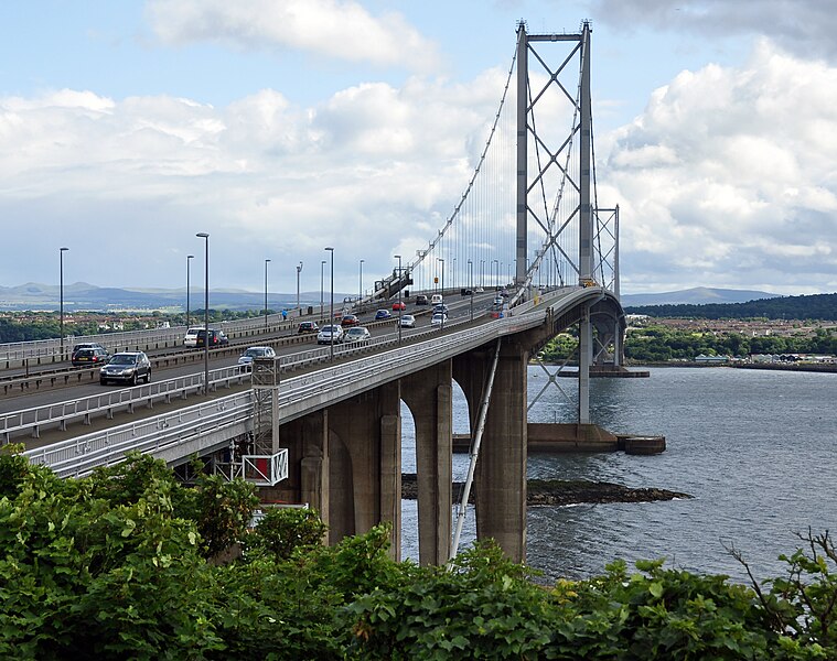 File:Forth Road Bridge from North.jpg