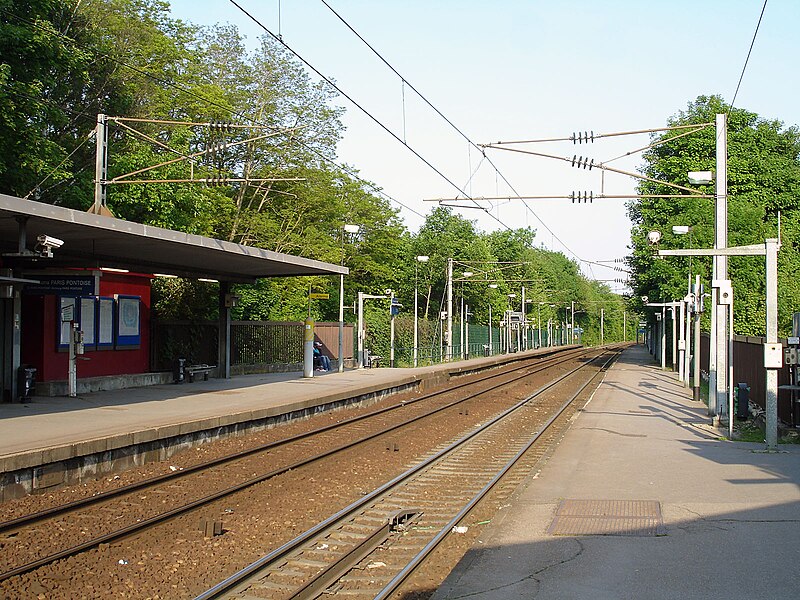 File:Gare d'Osny 02.jpg