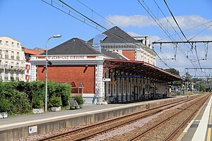 Gare de Saint-Jean-de-Luz - Ciboure (Lunon).jpg