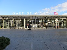 Façade de la gare de Vichy