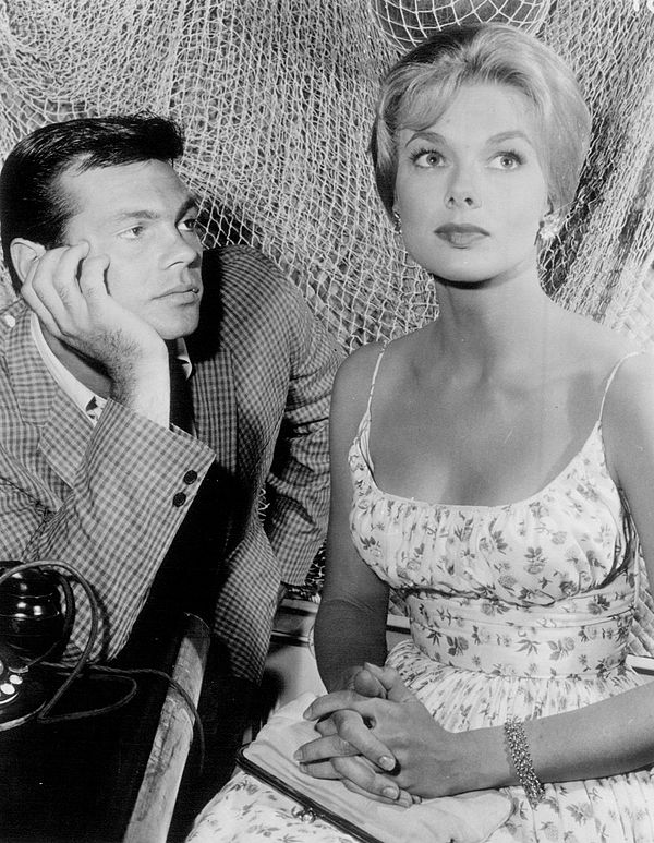 Gary Lockwood with guest star Leslie Parrish in 1962