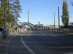 Bornholmer Strasse: Sträckning, Historia, Källor