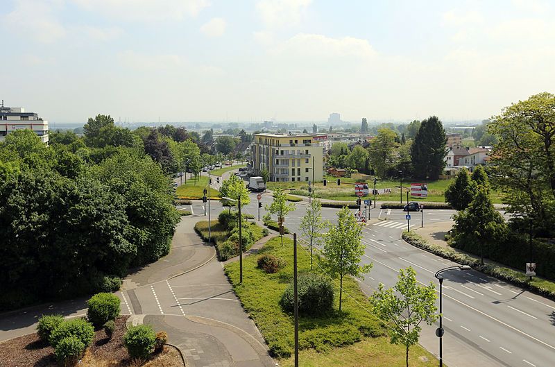 File:Hürth, Straßenkreuz Hürther Bogen.jpg