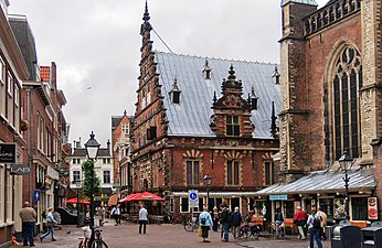 De Vleeshal op de hoek Spekstraat/Lepelstraat