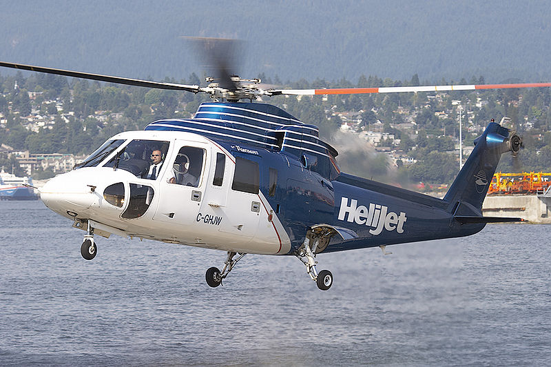 File:HeliJet S76 landing at Vancouver Harbour.jpg