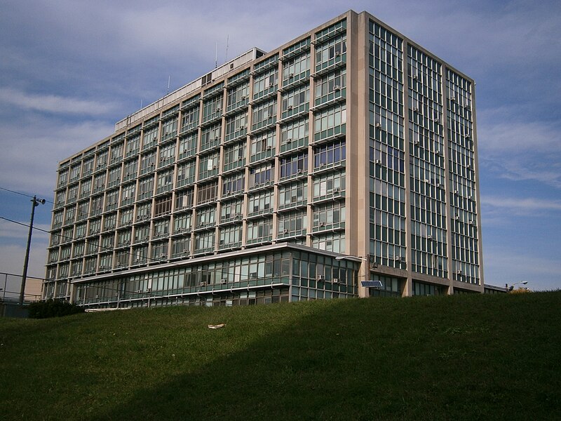 File:Hudson County Admin Bldg (from Pavonia Avenue).jpg