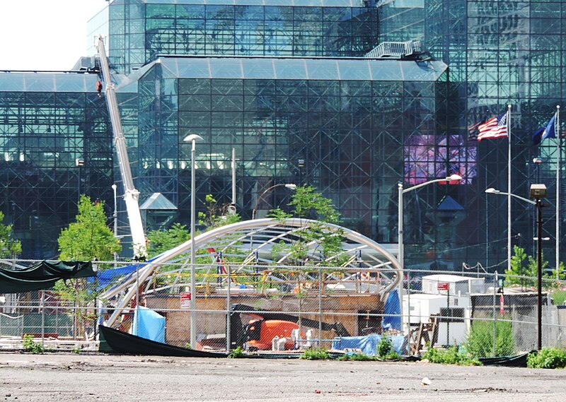 File:Hudson Yards IRT canopy fr 10 Av jeh.jpg