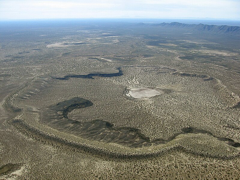 File:Hunt's Hole aerial 1.jpg