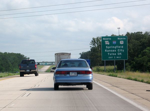 I-44 approached by US 71 (now part of I-49) just south of Joplin