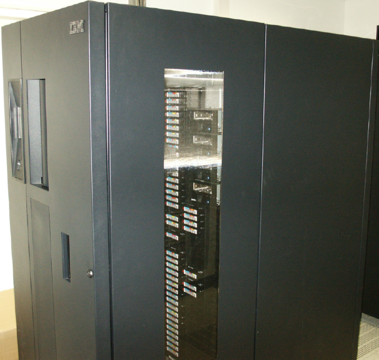 Ленточные библиотеки IBM ts3500