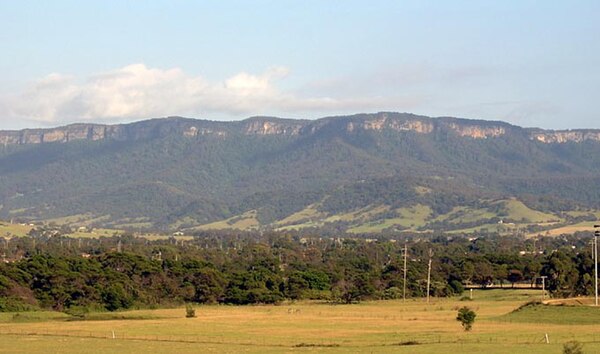 An early morning view of the Illawarra escarpment west of Albion Park (20 km south of Wollongong)