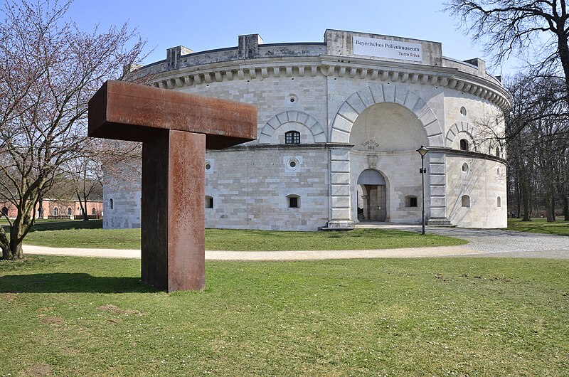 File:Ingolstadt-Festung-Turm Triva.JPG