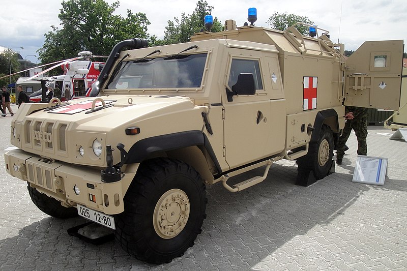 File:Iveco LMV LOV Zdrav (2).jpg