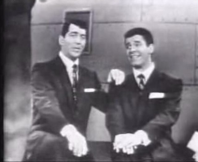 Martin and Lewis in an episode of The Colgate Comedy Hour