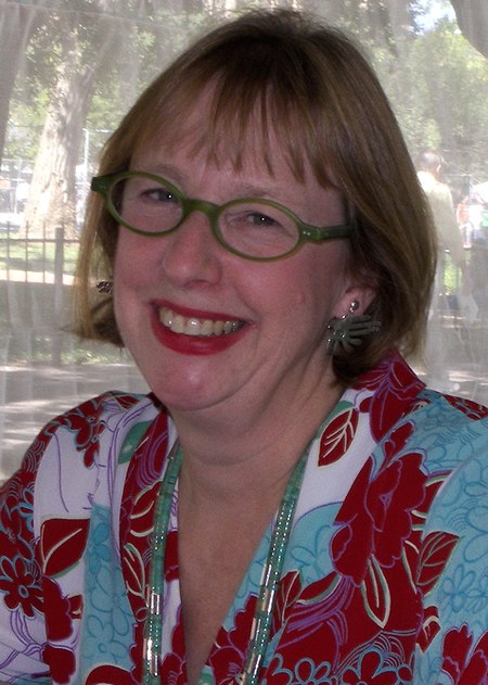 Julia glass 2010.jpg