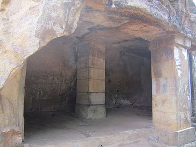 Khandagiri cave.JPG