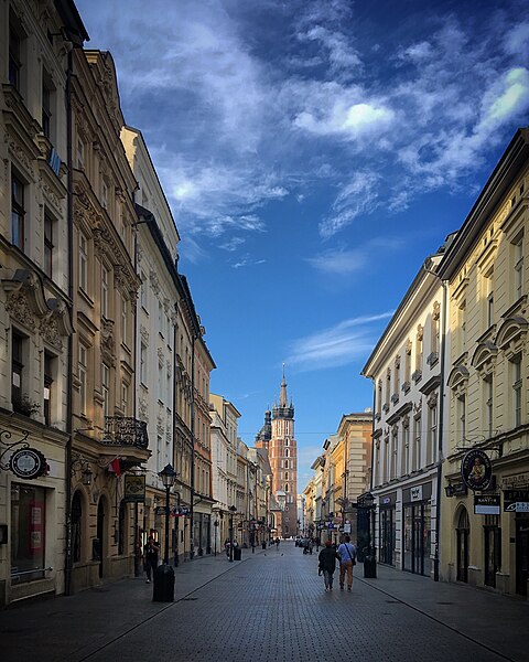 File:Kraków (39968278403).jpg