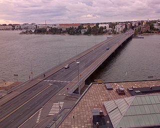 <span class="mw-page-title-main">Lauttasaari bridge</span>