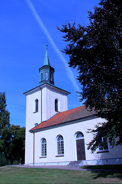 File:Lekåsa kyrka.jpg