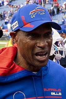 Leslie Frazier American football player and coach (born 1959)