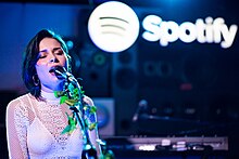 Nesbitt performing live at the Spotify sessions "Louder Together" in 2018 Louder Together 03 24 2018 -39 (39206738880).jpg