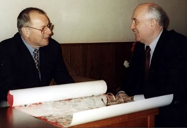Ranan Lurie and Mikhail Gorbachev