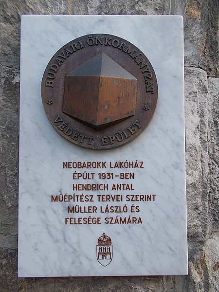 File:Műller house. Listed ID 19427. Sign. - Dezső street, Budapest.JPG