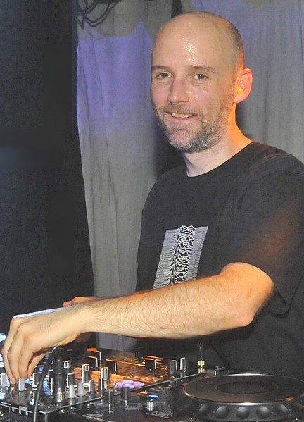 File:MOBY RUST 2009 (cropped).jpg