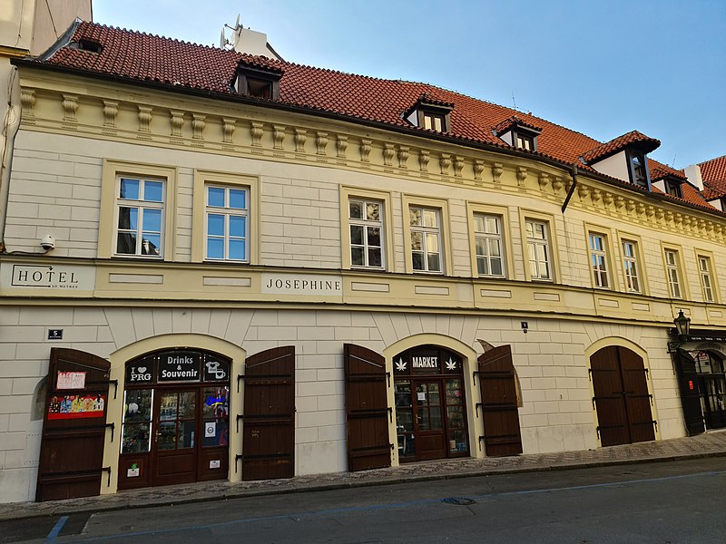 File:Malá Štupartská 5 Prag.jpg