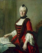 Portrait de Marie-Antoinette de Bavière dans un costume inspiré de la tenue polonaise, tenant un livret de son opéra , Pietro Rotari