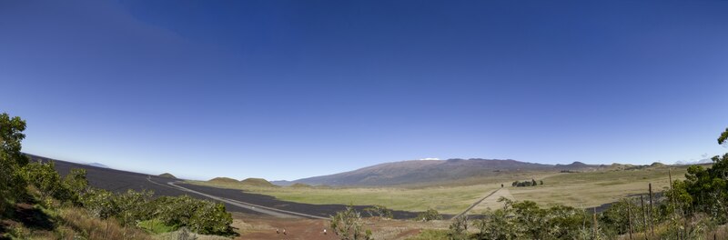 File:Maunakea Panorama (noirlab-mk-pano-puuhuluhulu-edit).tiff