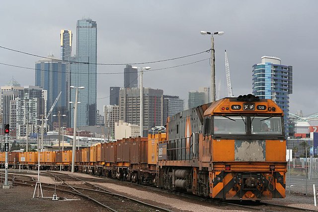 NR class locomotive shunting at the Melbourne Steel Terminal in 2006