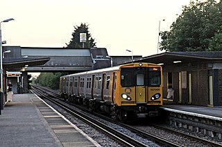 <span class="mw-page-title-main">Moreton railway station (Merseyside)</span> Railway station on the West Kirby branch of the Wirral line in England