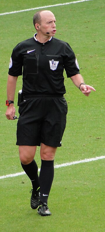 File:Mike Dean 2014.jpg