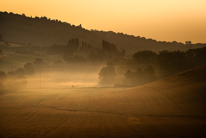 File:Morning fog - Tuscany - Val d'Orcia.jpg