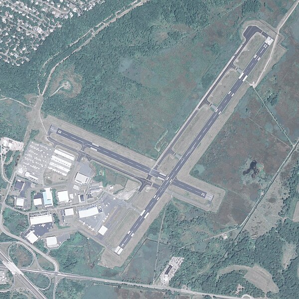 File:Morristown Airport - New Jersey.jpg