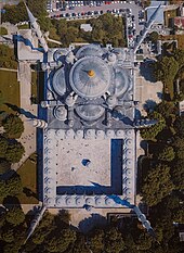 View of the mosque from above, with the courtyard (bottom) and domes of the prayer hall (top) Mosquee bleue (48985210373).jpg