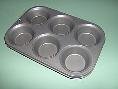 Muffin or cupcake pan
