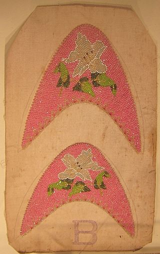 <span class="mw-page-title-main">Peranakan beaded slippers</span> Peranakan traditional beadwork