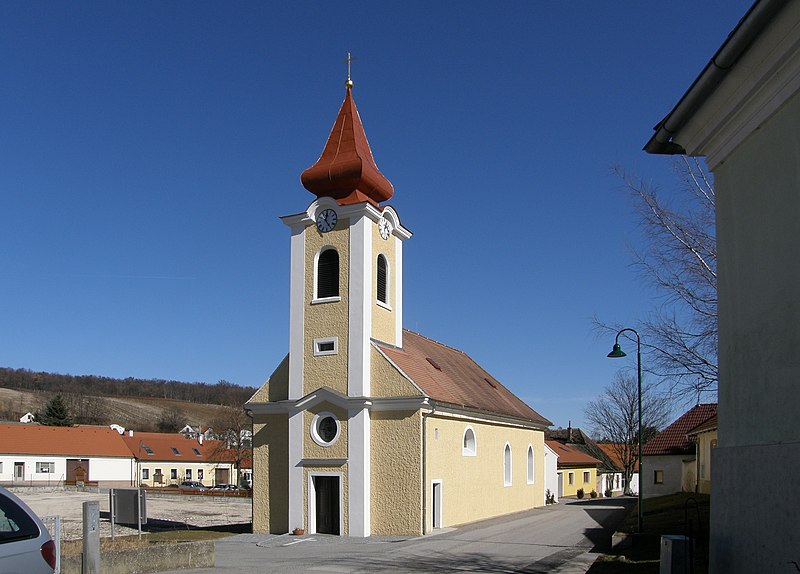 File:NOE Stützenhofen Pfarrkirche.jpg