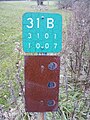 File:NY 31B Reference Marker.jpeg